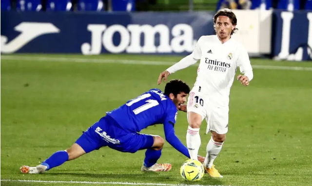 强硬的防守 强硬的防守