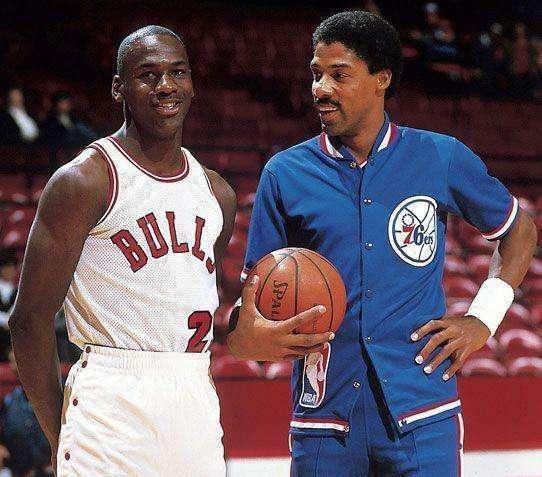 实吸引了不 实吸引了不