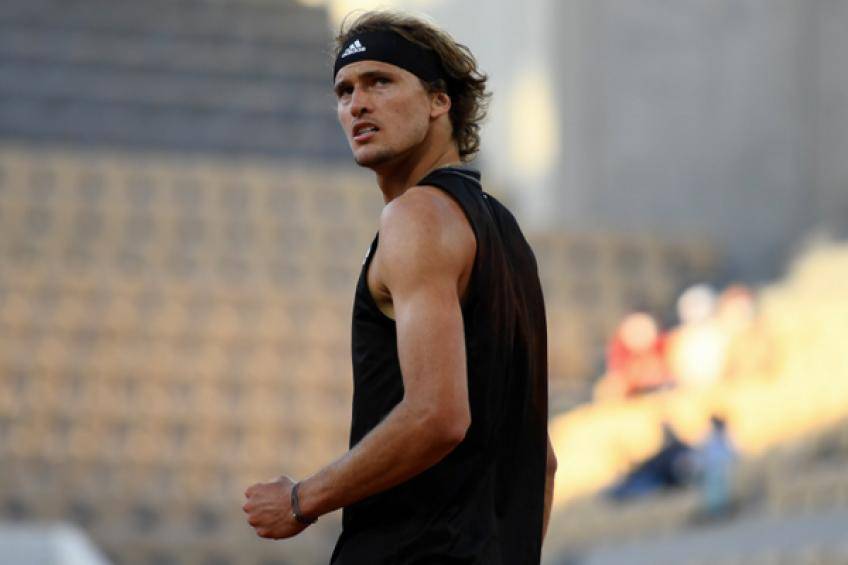 手难以绕开 手难以绕开