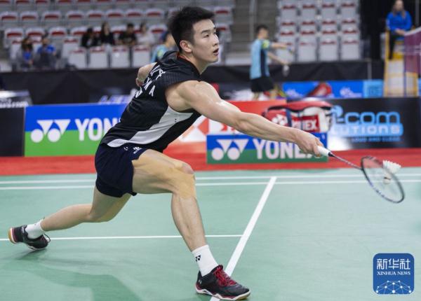 持绝对的竞 持绝对的竞