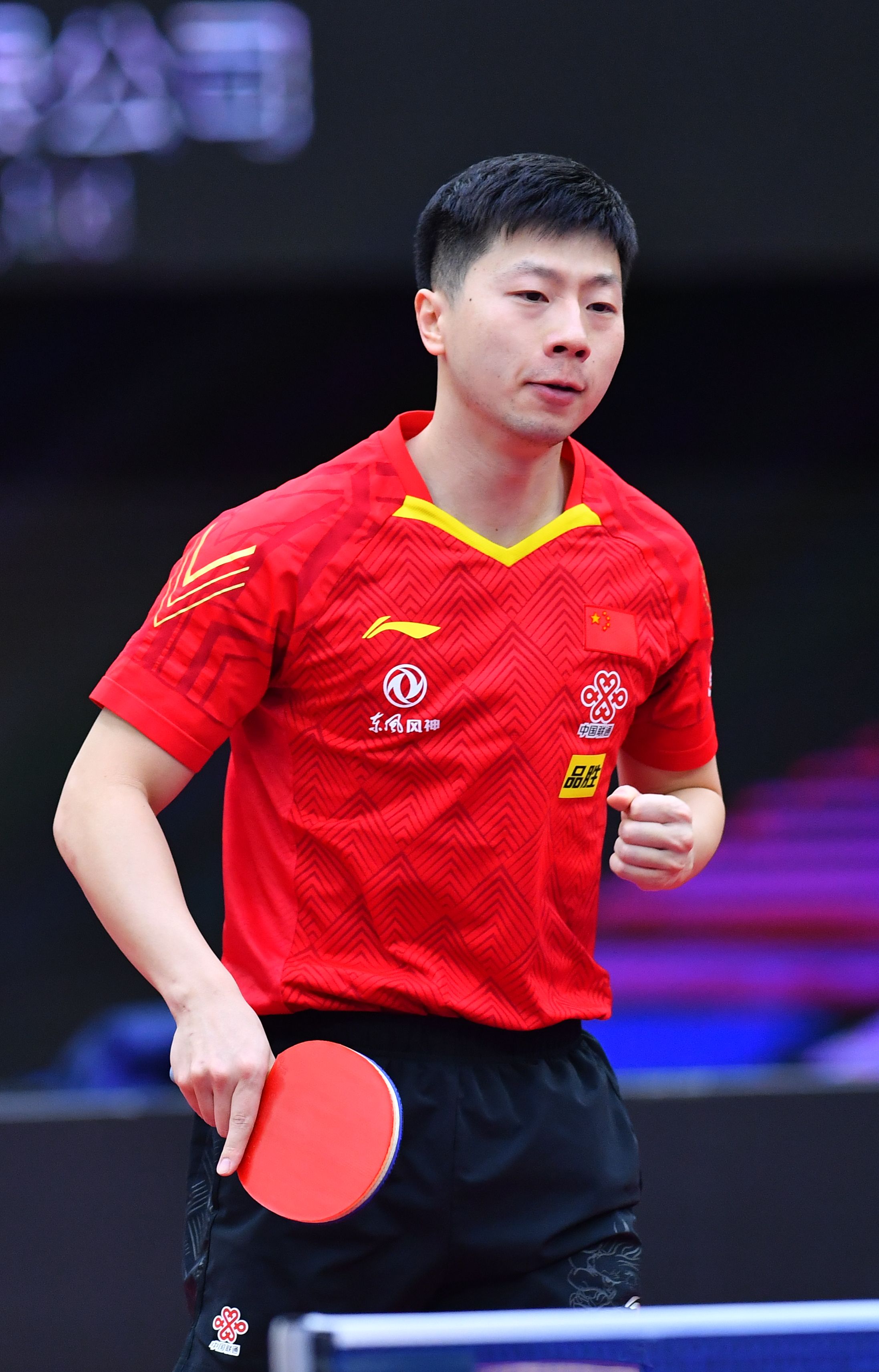 通过转会重 通过转会重