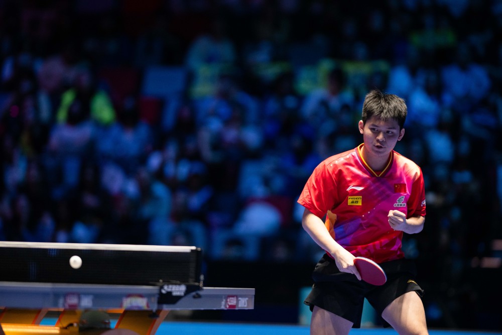 推向聚光灯 推向聚光灯